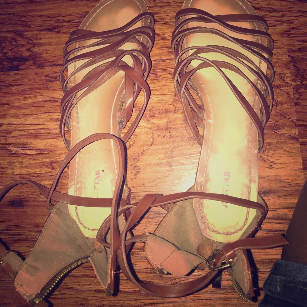 Brown straps sandals